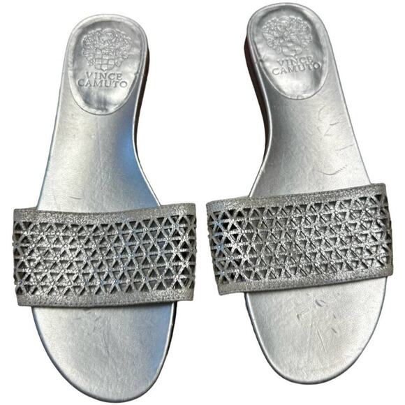 Vince Camuto Silver Leather With Mini Rhinestones Slide Sandals Women's  8 NWOT - Picture 1 of 8